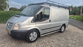 Ford Transit 260S 2.2 TDCI First Edition